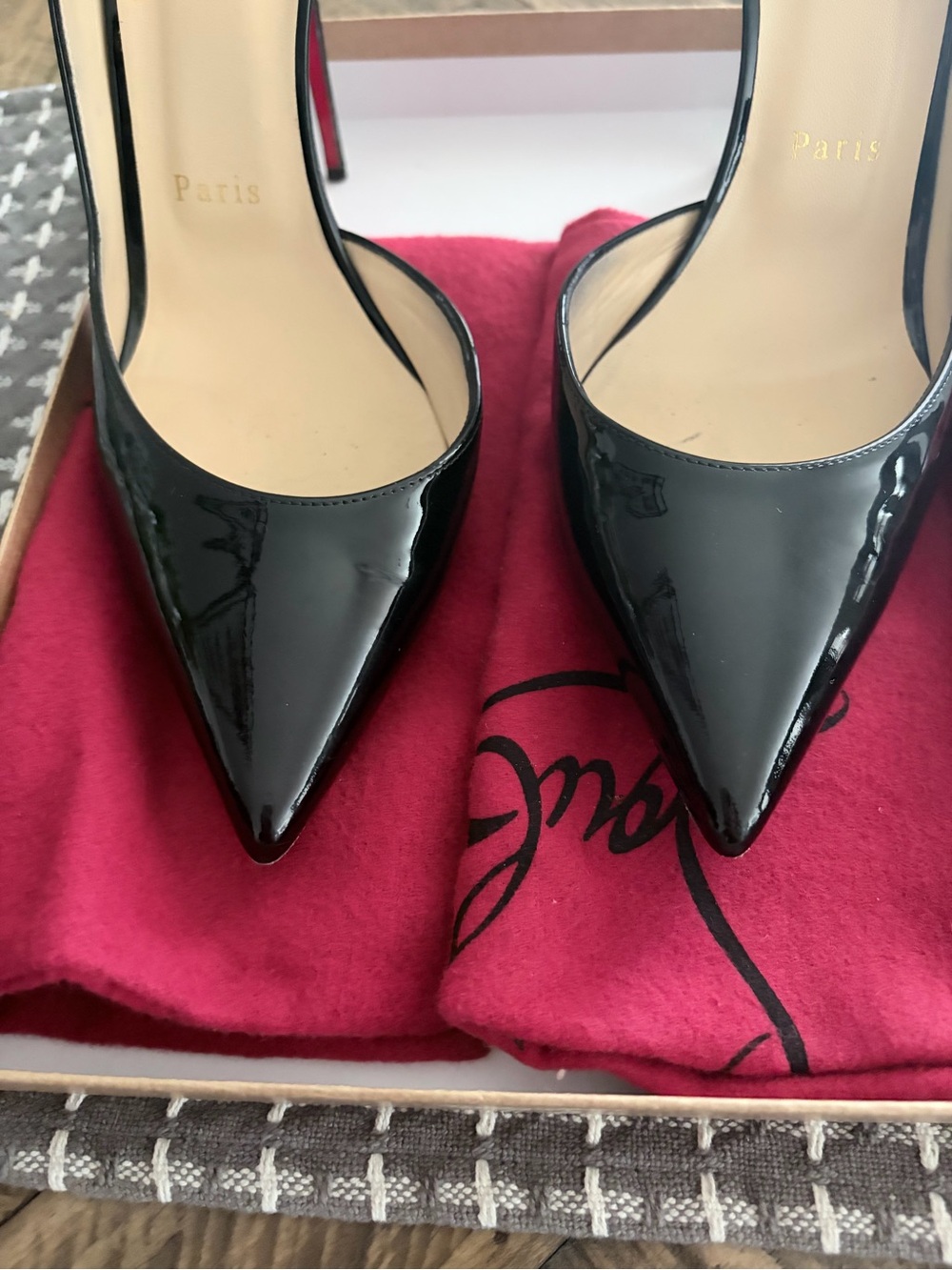 Christian Louboutin Black Patent Pointed Iriza 100 Pumps with Red Sole - Picture 3 of 7